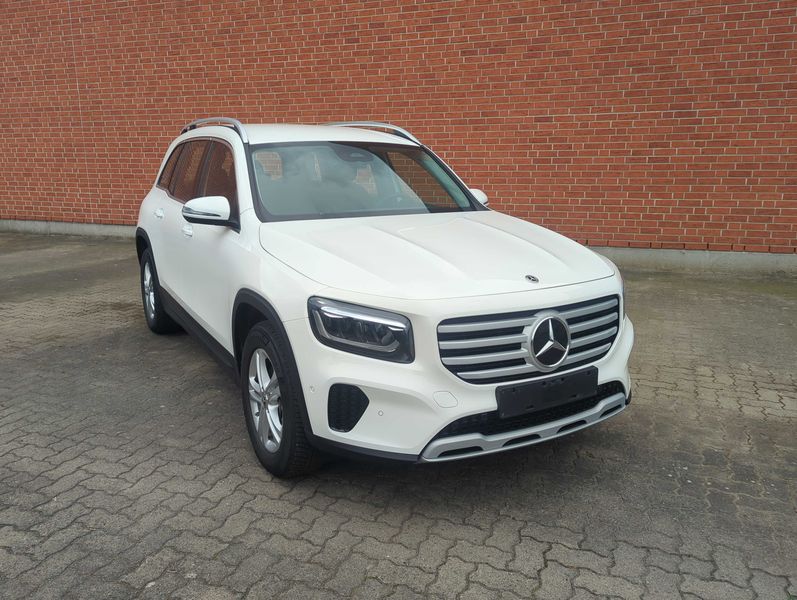 Mercedes-Benz GLB-Klasse GLB 220 Mild-Hybrid 4Matic — zdjęcie 6