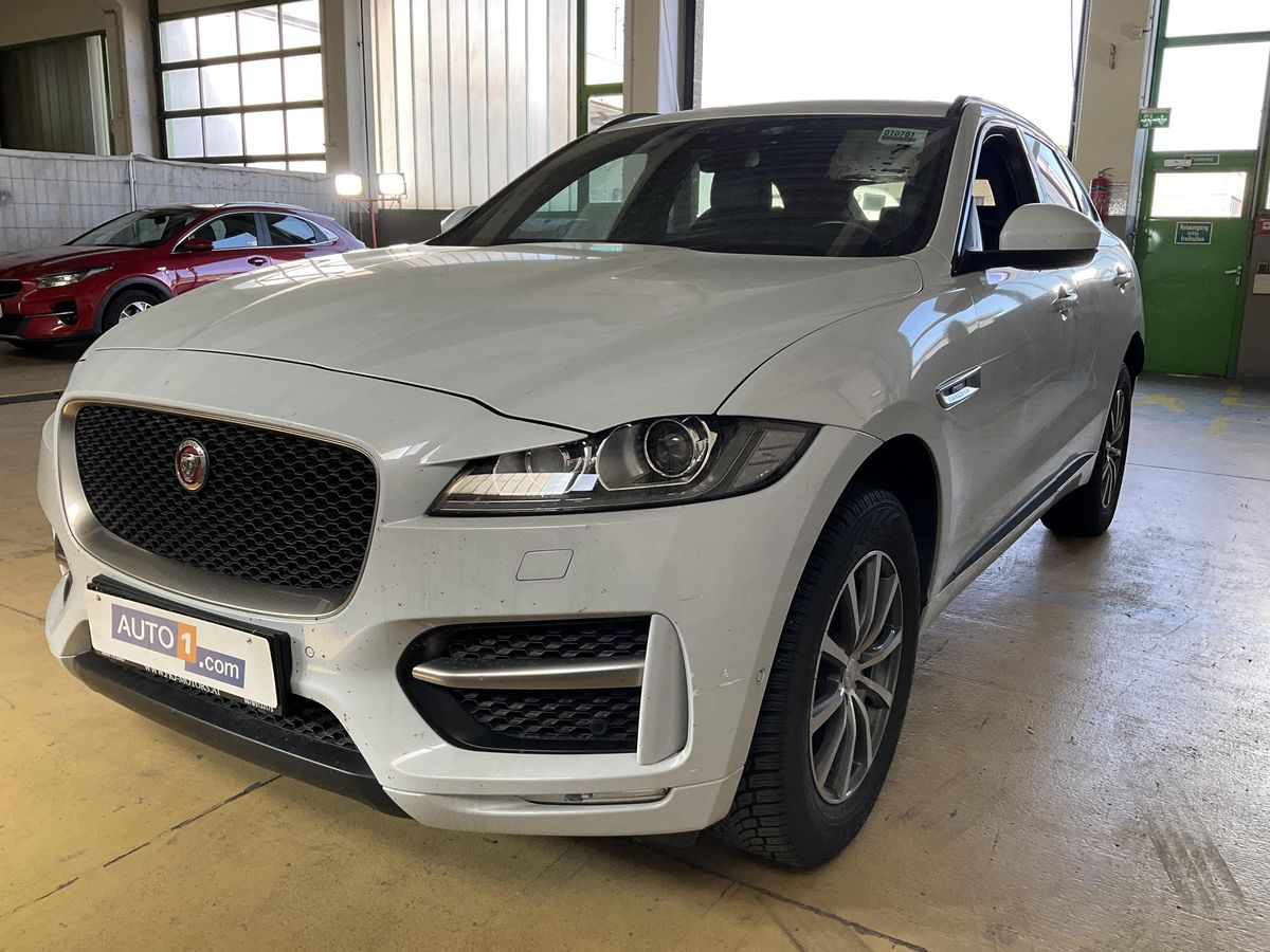 Jaguar F-Pace 2016
