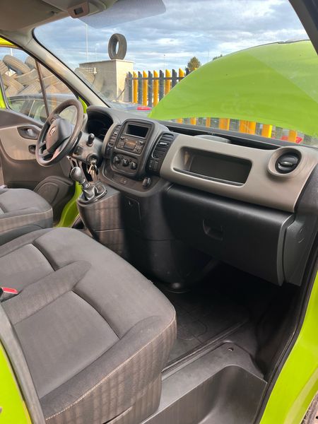 Renault Trafic 1.6 dCi L1H1 2,7t Komfort — zdjęcie 15