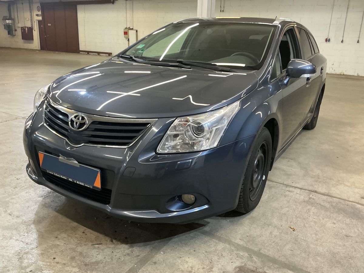 Toyota Avensis 2010