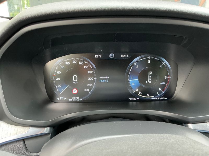 Volvo V60 Cross Country 2.0 D3 — zdjęcie 13