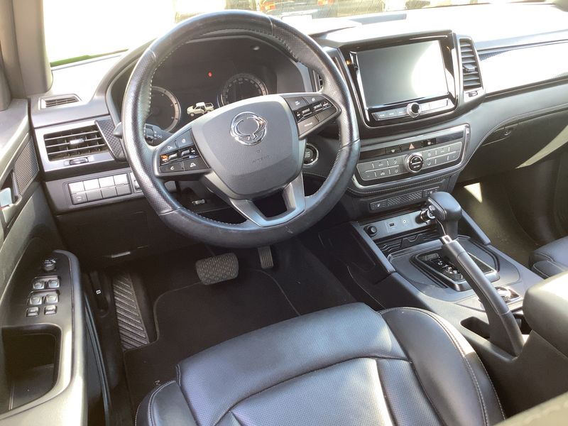 Ssangyong Musso 2.2 TD Sapphire 4WD — zdjęcie 12