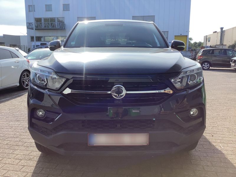 Ssangyong Musso 2.2 TD Sapphire 4WD — zdjęcie 9