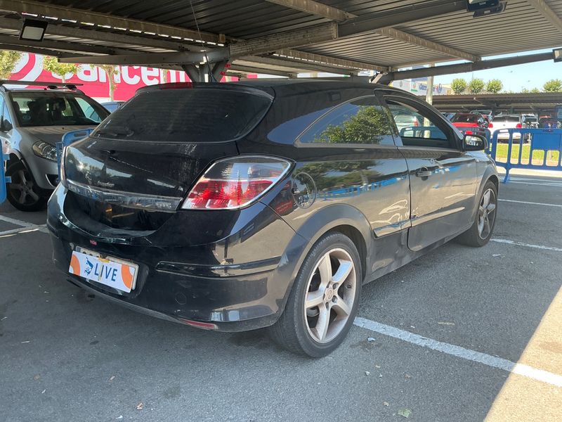Opel Astra GTC 1.8 Sport — zdjęcie 2