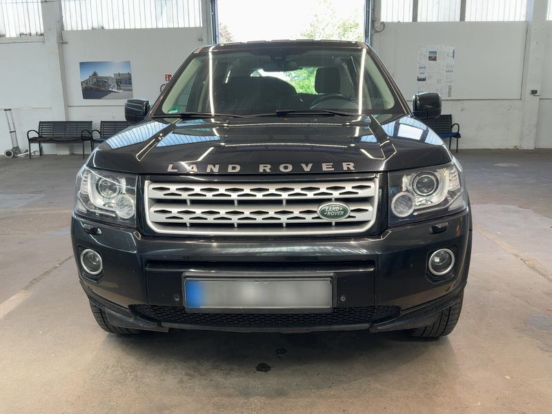 Land Rover Freelander 2.2 Td4 SD4 SE — zdjęcie 9