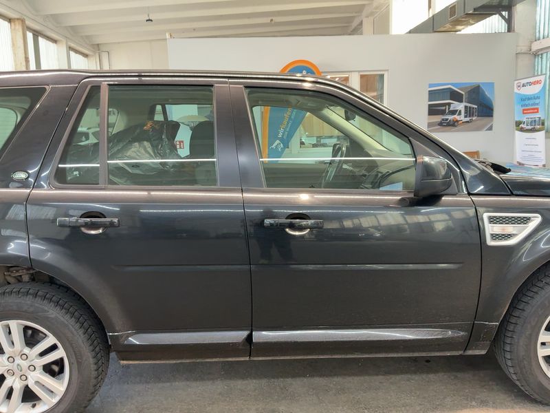 Land Rover Freelander 2.2 Td4 SD4 SE — zdjęcie 7
