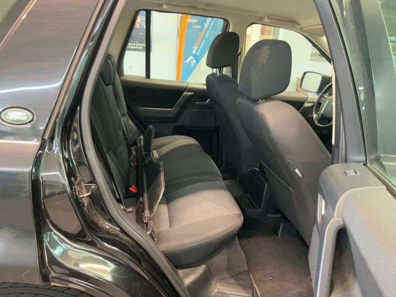 Land Rover Freelander 2.2 Td4 SD4 SE — zdjęcie 14