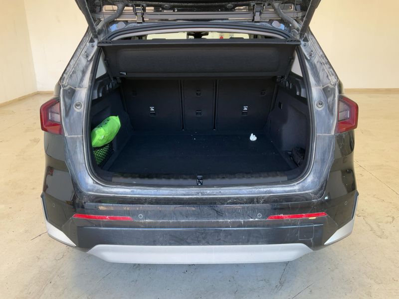 BMW iX1 eDrive 20 xLine — zdjęcie 10