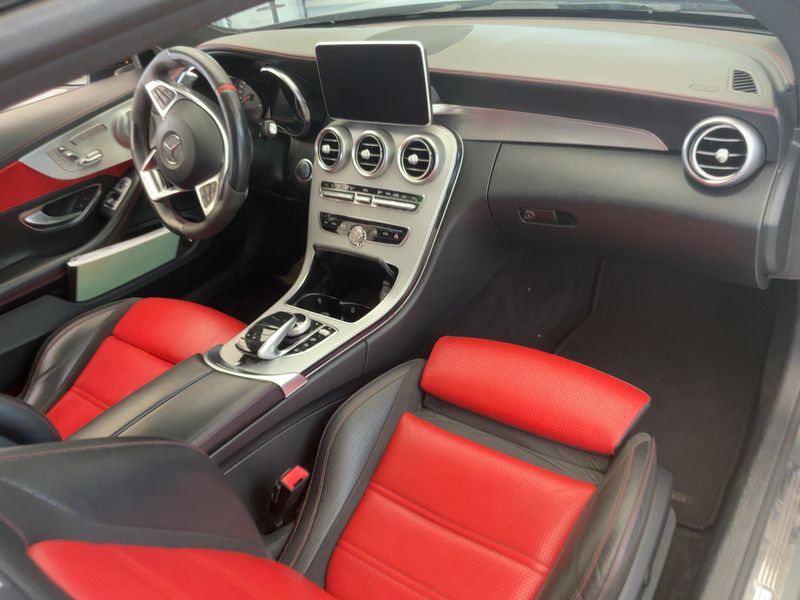 Mercedes-Benz C-Klasse C 63 AMG S — zdjęcie 12