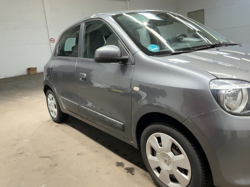 Renault Twingo 1.0 SCe Experience — zdjęcie 8