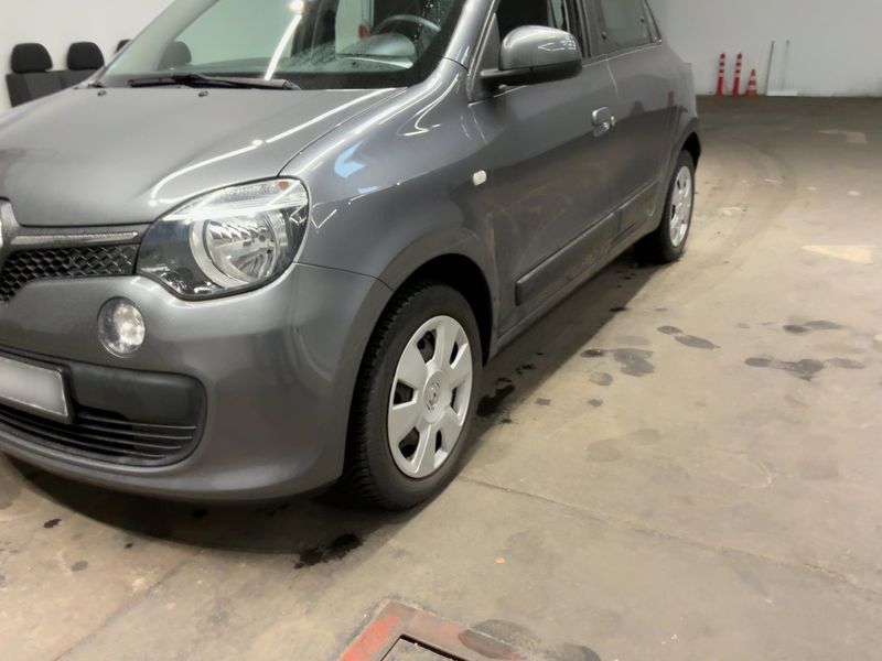 Renault Twingo 1.0 SCe Experience — zdjęcie 2