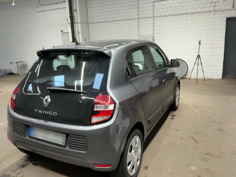 Renault Twingo 1.0 SCe Experience — zdjęcie 6