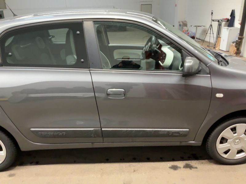 Renault Twingo 1.0 SCe Experience — zdjęcie 7
