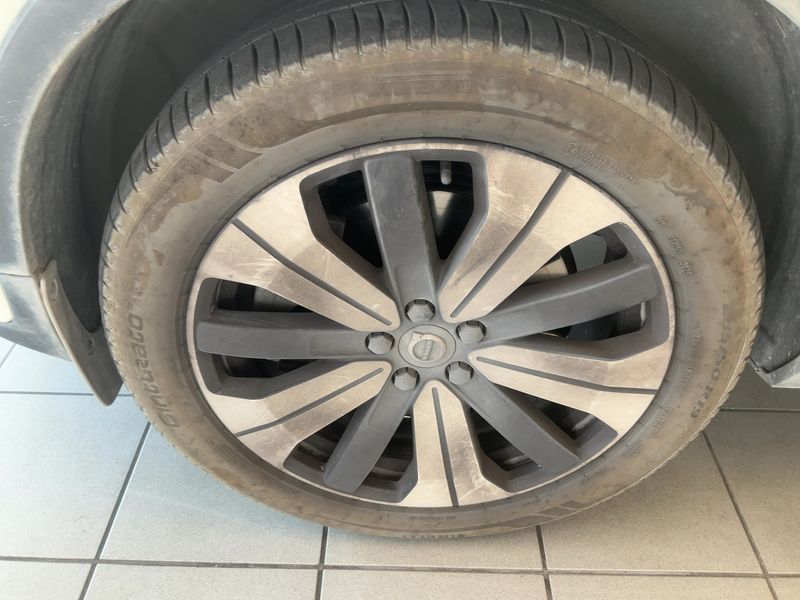 Volvo XC40 1.5 T4 Recharge Plug-in Hybrid Ultimate Bright 2WD 2022 – снимка 3