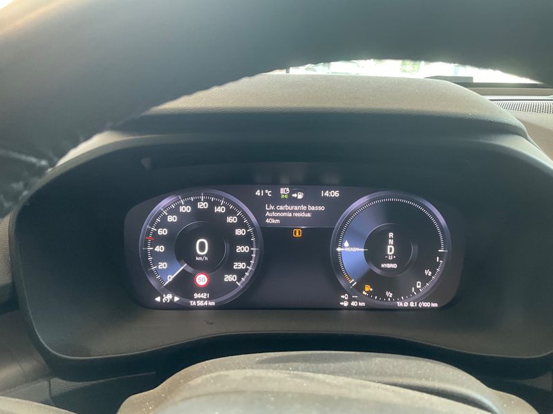 Volvo XC40 1.5 T4 Recharge Plug-in Hybrid Ultimate Bright 2WD 2022 – снимка 18