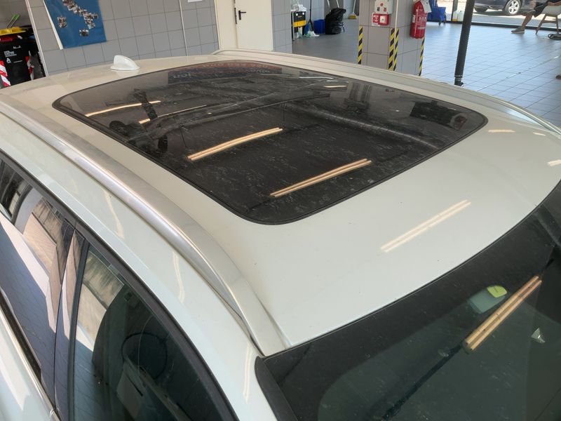 Volvo XC40 1.5 T4 Recharge Plug-in Hybrid Ultimate Bright 2WD 2022 – снимка 13