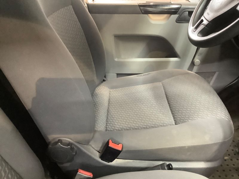 Volkswagen T5 Transporter 2.0 TDI Kasten lang 2012 – снимка 45