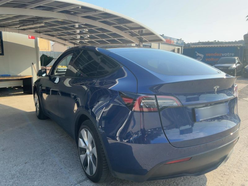 Tesla Model Y Standard Range — zdjęcie 3