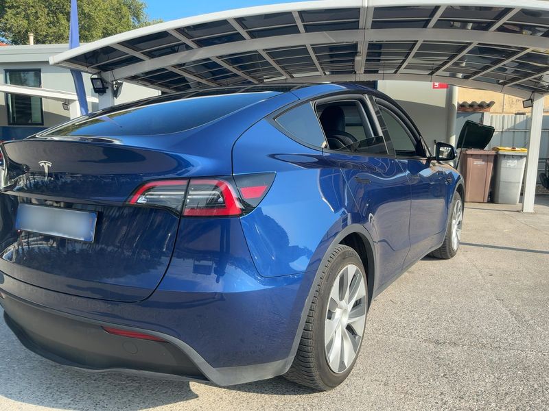 Tesla Model Y Standard Range — zdjęcie 6