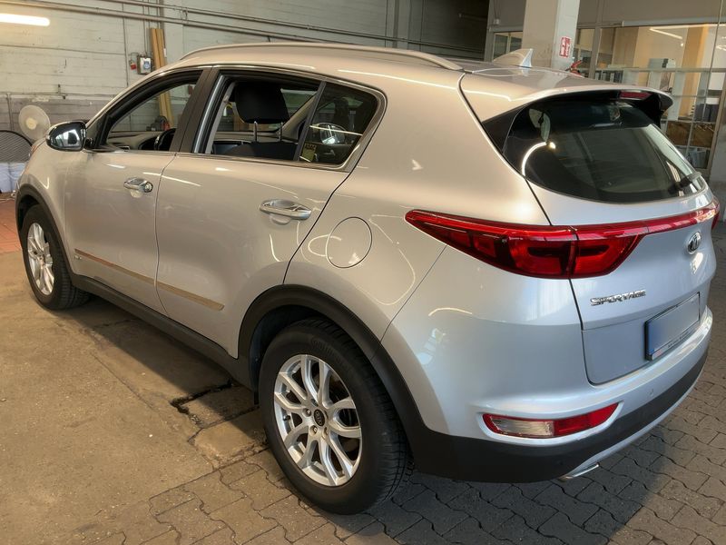 Kia Sportage 1.6 TGDI Vision 4WD — zdjęcie 3