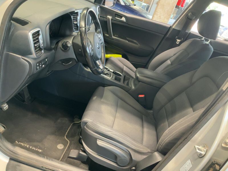 Kia Sportage 1.6 TGDI Vision 4WD — zdjęcie 11