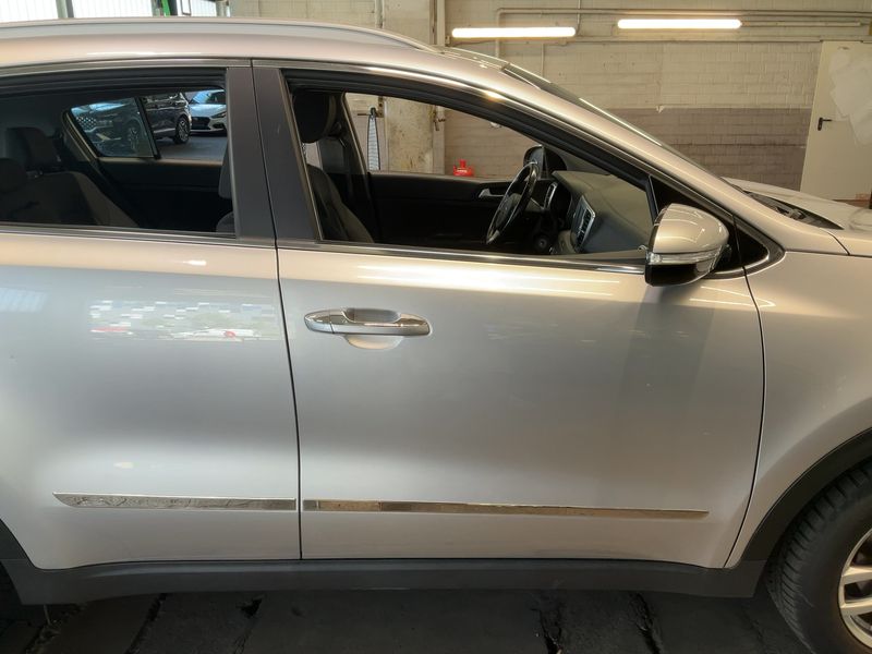 Kia Sportage 1.6 TGDI Vision 4WD — zdjęcie 7