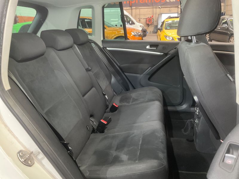 Volkswagen Tiguan 2.0 TDI Sport 4Motion BlueMotion Tech 2013 – снимка 19