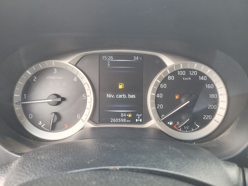 Nissan NP300 Pick-up 2.3 dCi N-Connecta Double Cab 4x4 — zdjęcie 13