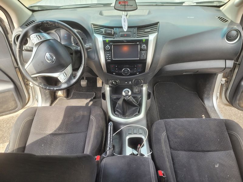 Nissan NP300 Pick-up 2.3 dCi N-Connecta Double Cab 4x4 — zdjęcie 12