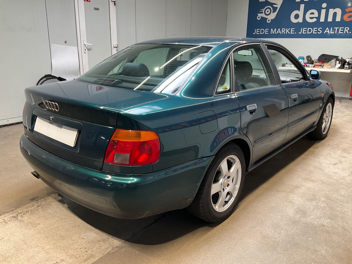 Audi A4 1.6