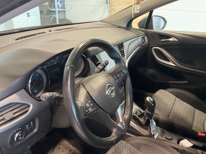 Opel Astra 1.6 CDTI DPF Österreich Edition Start/Stop 2018 – снимка 30