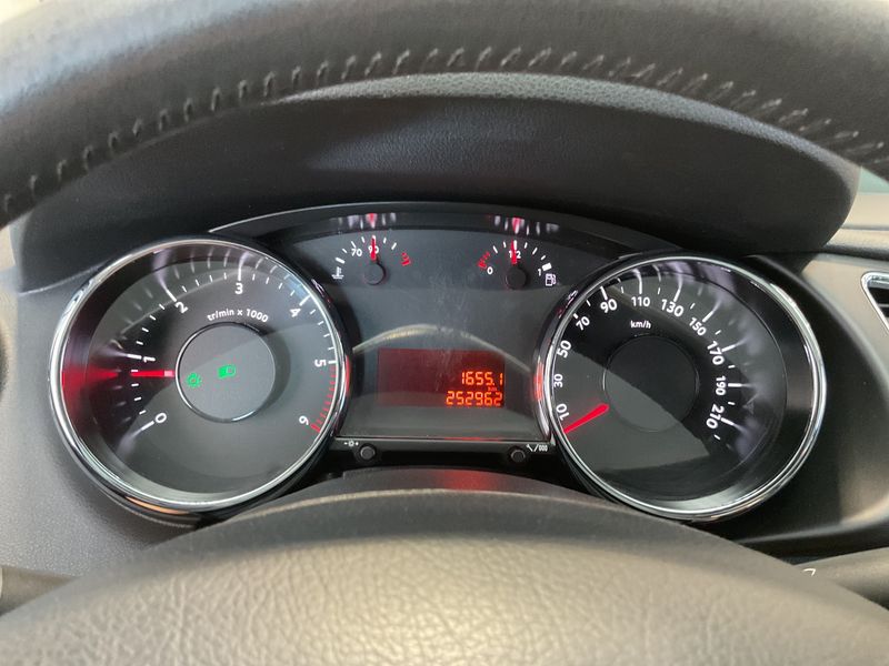 Peugeot 3008 1.6 HDi Active — zdjęcie 4