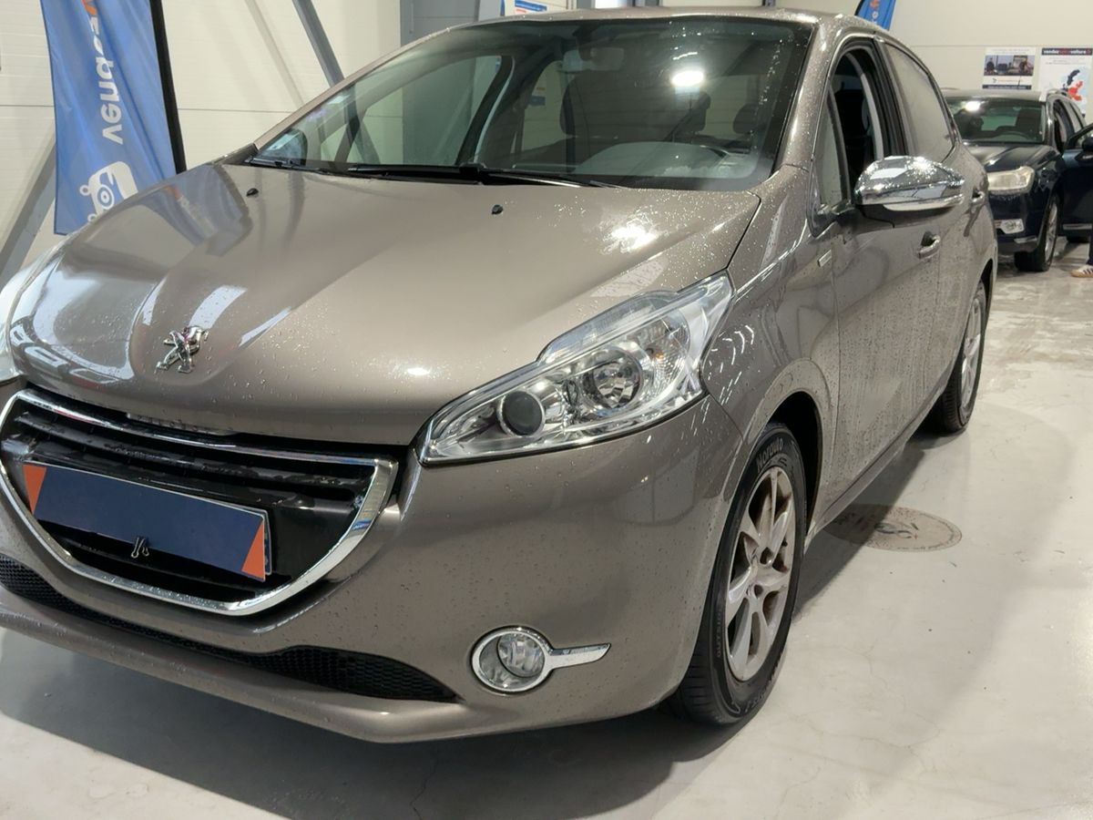 Peugeot 208 1.2 VTi Envy