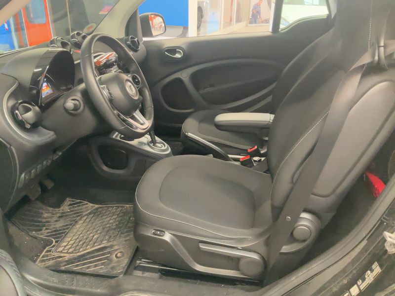 Smart fortwo 0.9 Turbo Basis passion 2019 – снимка 19