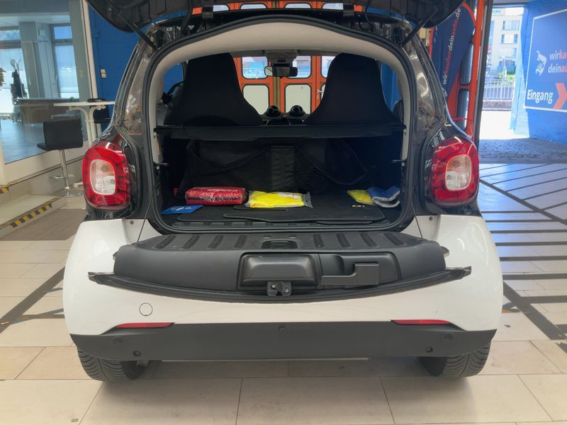Smart fortwo 0.9 Turbo Basis passion 2019 – снимка 15