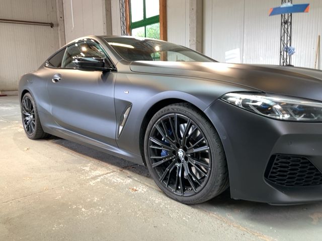 BMW 8er M850i xDrive — zdjęcie 8