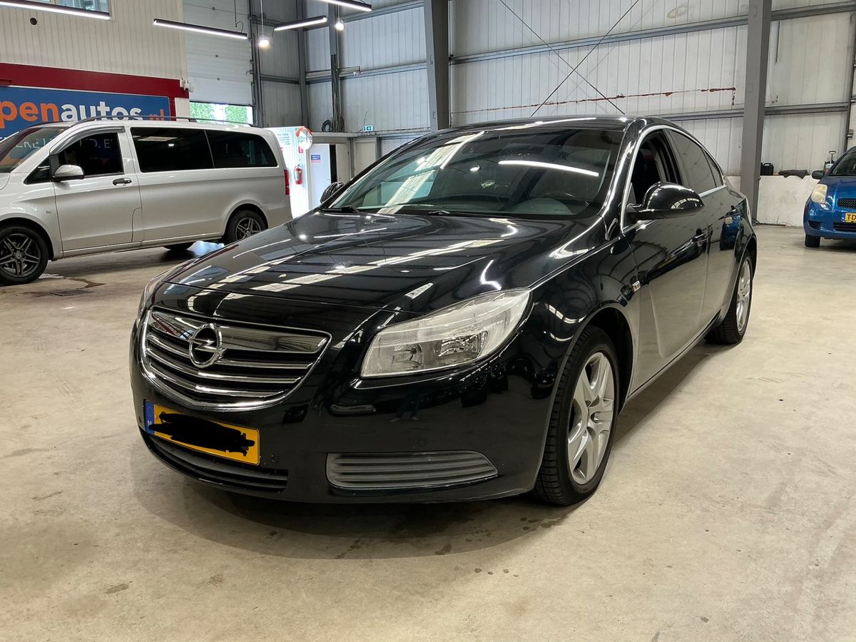 Opel Insignia 2011
