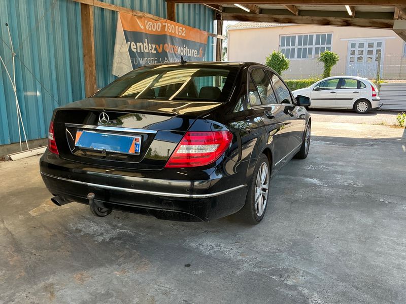 Mercedes-Benz C-Klasse C 220 CDI BlueEfficiency Avantgarde — zdjęcie 2