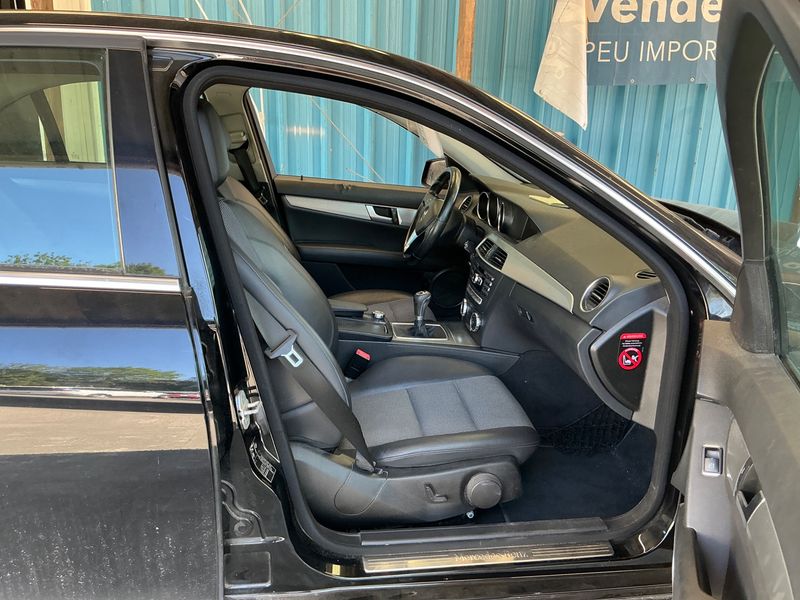Mercedes-Benz C-Klasse C 220 CDI BlueEfficiency Avantgarde — zdjęcie 3