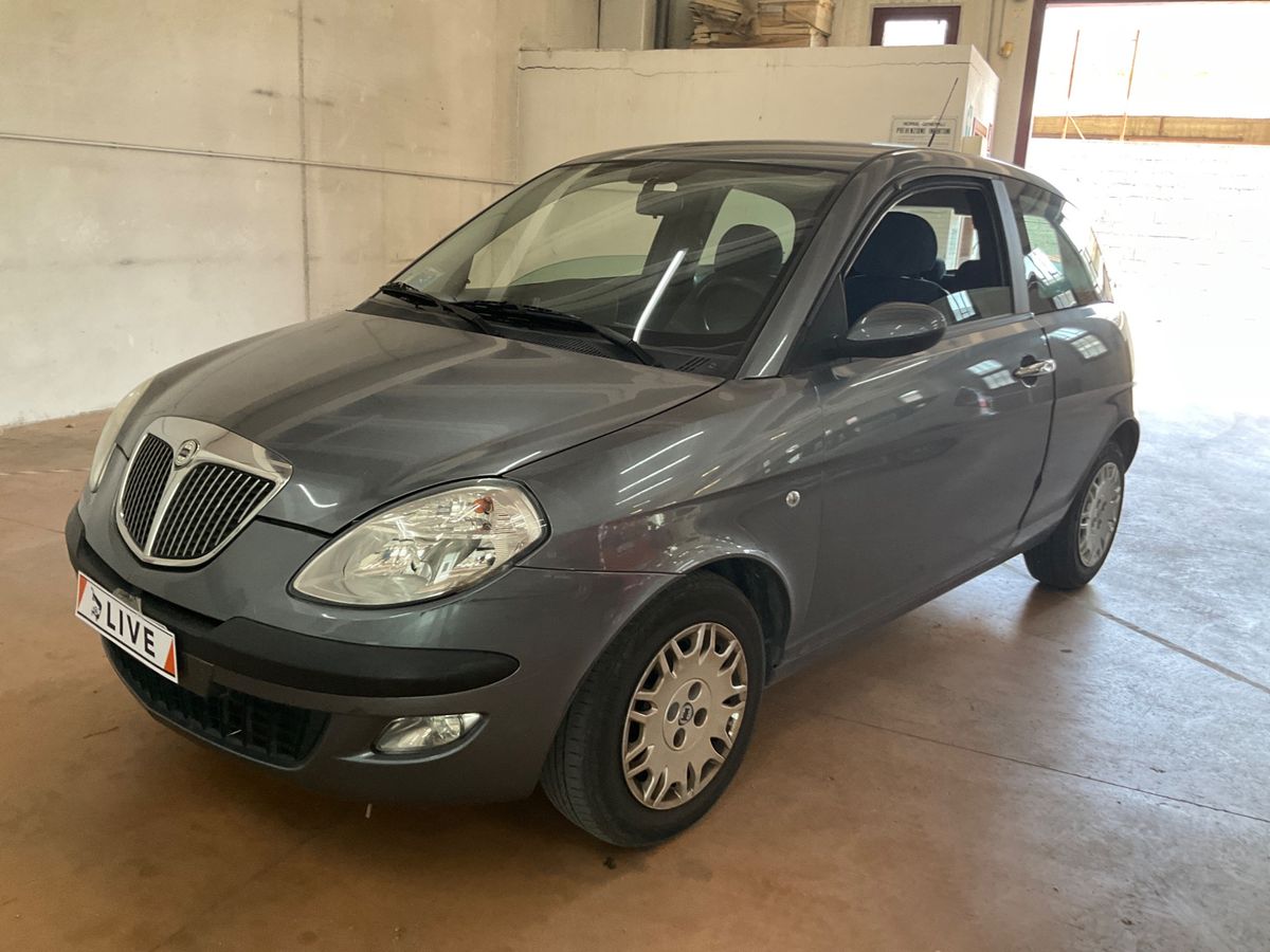 Lancia Ypsilon 2004