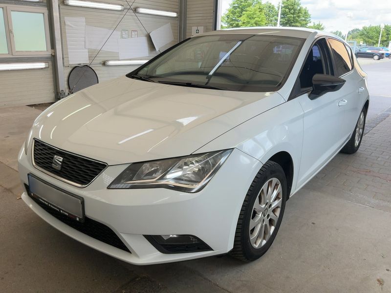 Seat Leon 1.6 TDI Style — zdjęcie 1