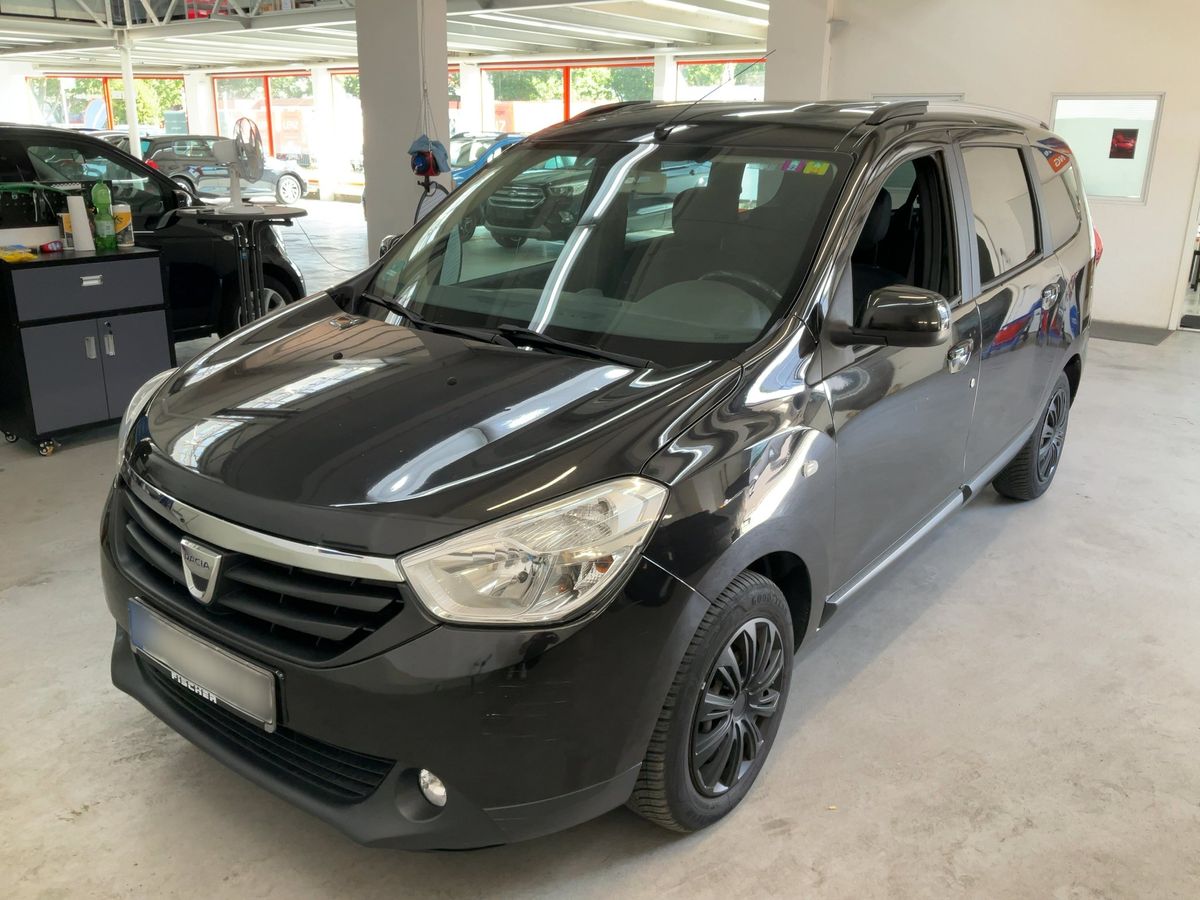 Dacia Lodgy 2018 — photo 1