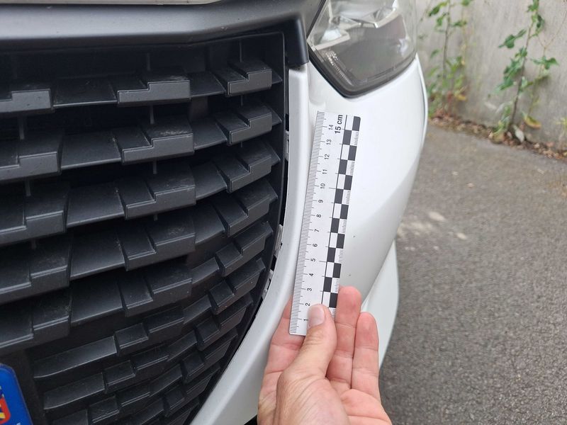 Peugeot 208 1.5 Blue-HDi Premium 2021 – снимка 41