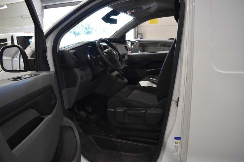 Toyota ProAce 1.5 D-4D L1 Kasten Meister — zdjęcie 5