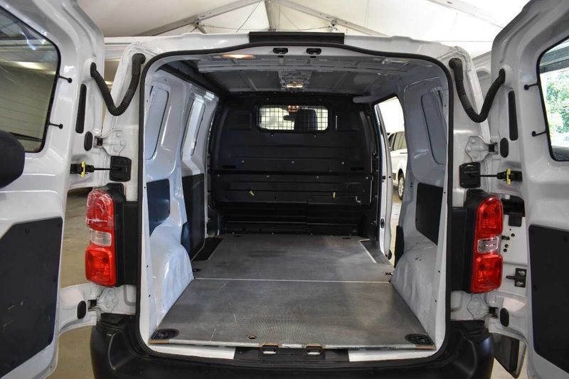 Toyota ProAce 1.5 D-4D L1 Kasten Meister — zdjęcie 4