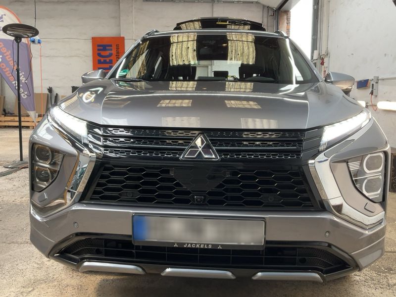 Mitsubishi Eclipse Cross 2.4 Plug-in Hybrid Top 4WD — zdjęcie 9