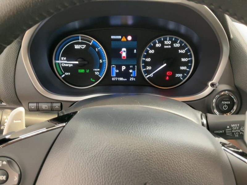 Mitsubishi Eclipse Cross 2.4 Plug-in Hybrid Top 4WD — zdjęcie 13