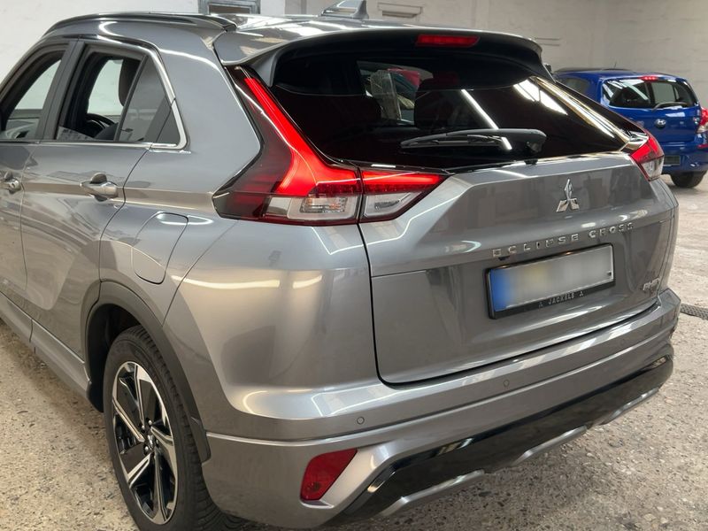 Mitsubishi Eclipse Cross 2.4 Plug-in Hybrid Top 4WD — zdjęcie 3