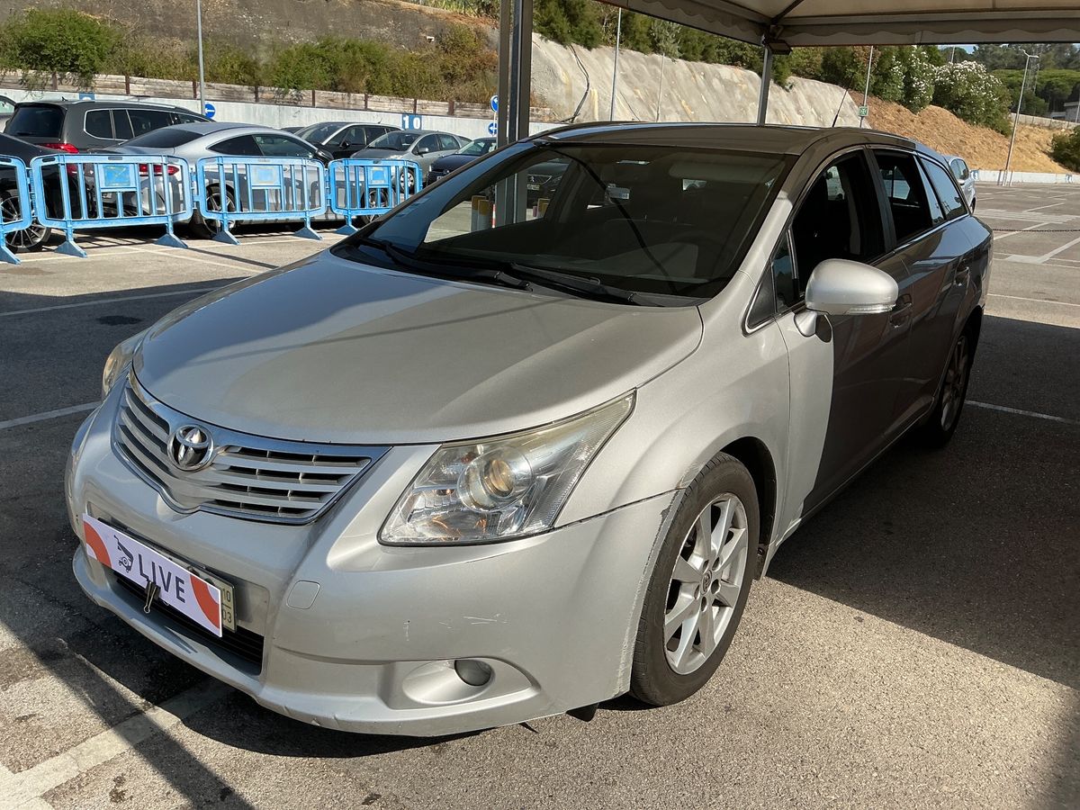 Toyota Avensis 2.0 D-4D Executive