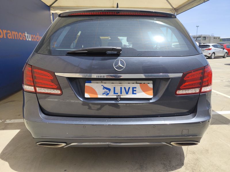 Mercedes-Benz E-Klasse E 220 CDI T 4Matic BlueTEC Avantgarde — zdjęcie 4